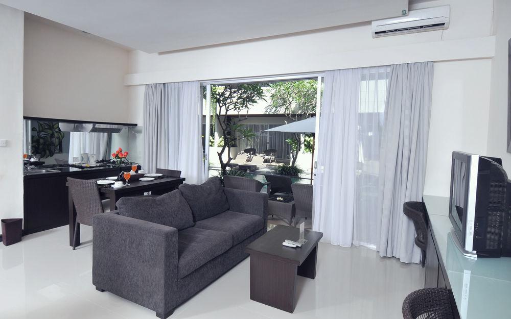 Swiss-Belcourt Sunset Apart otel Seminyak Dış mekan fotoğraf
