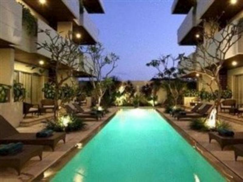 Swiss-Belcourt Sunset Apart otel Seminyak Dış mekan fotoğraf