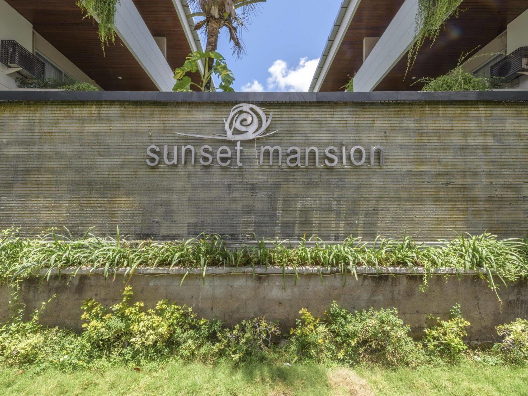 Swiss-Belcourt Sunset Apart otel Seminyak Dış mekan fotoğraf